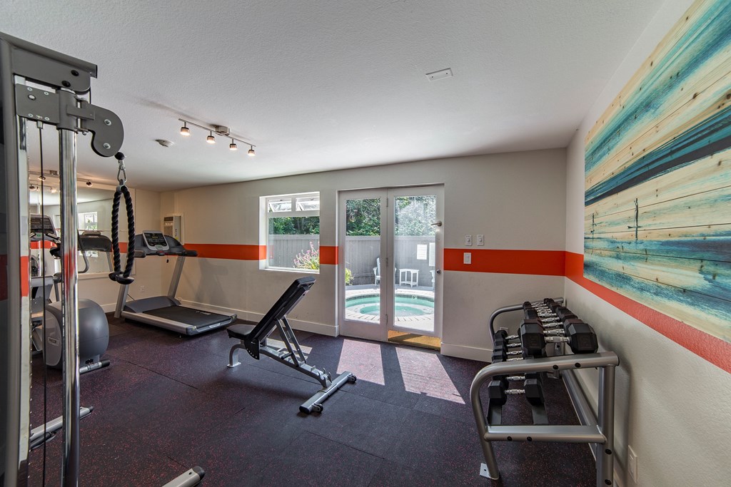 the gym at the preserve apartments at Quartz Creek, Mountlake Terrace
