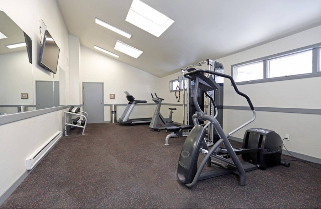 the gym at the flats at big tex apartments at Rock Creek, Billings Montana