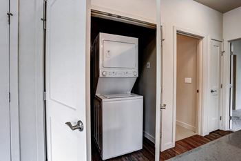 Washer Dryer at Woodcreek, Poulsbo, Washington
