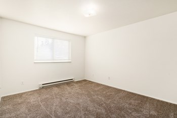3539 E 2nd Ave 2 Beds Apartment for Rent - Photo Gallery 24