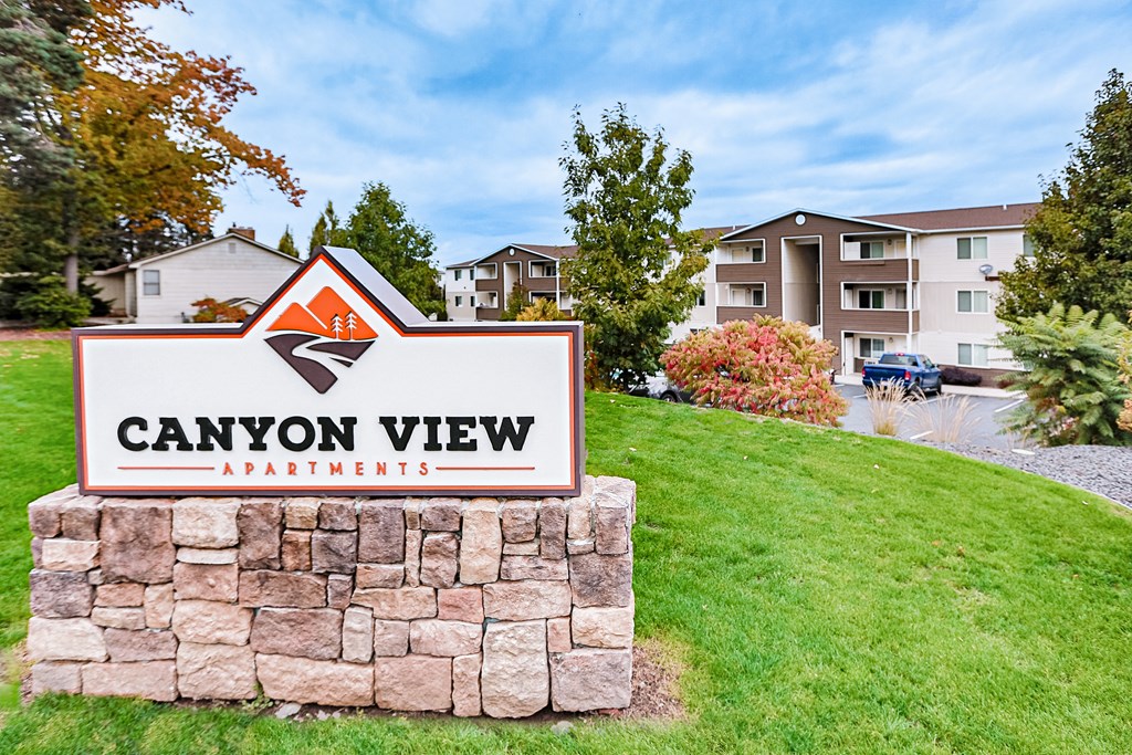 a view of the canyon view apartments sign on top of a hill in Lewiston, ID.at Canyon View, Lewiston, ID 83501