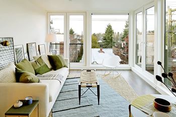 Spacious Living Area at 19th & Mercer, Seattle, Washington