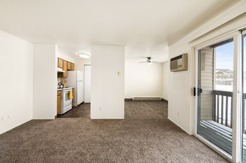 3539 E 2nd Ave 2 Beds Apartment for Rent - Photo Gallery 22