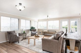3502 S Mason Ave 1-2 Beds Apartment for Rent - Photo Gallery 5