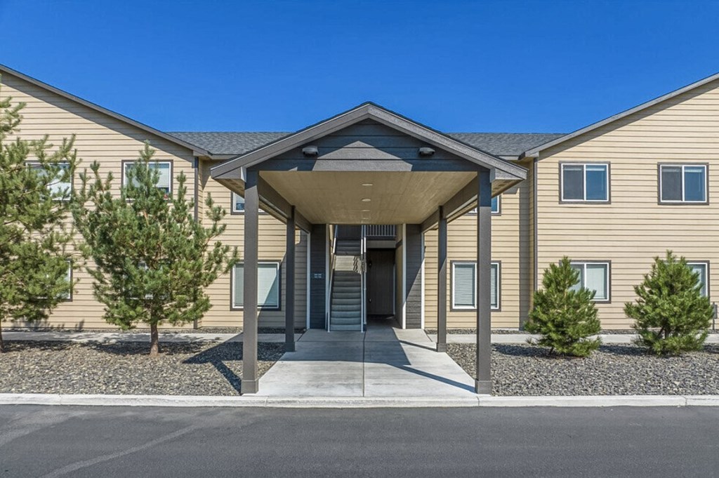 Community Entrance Entrance to apartments in Kennewick, wa for rent at Pine Tree Park