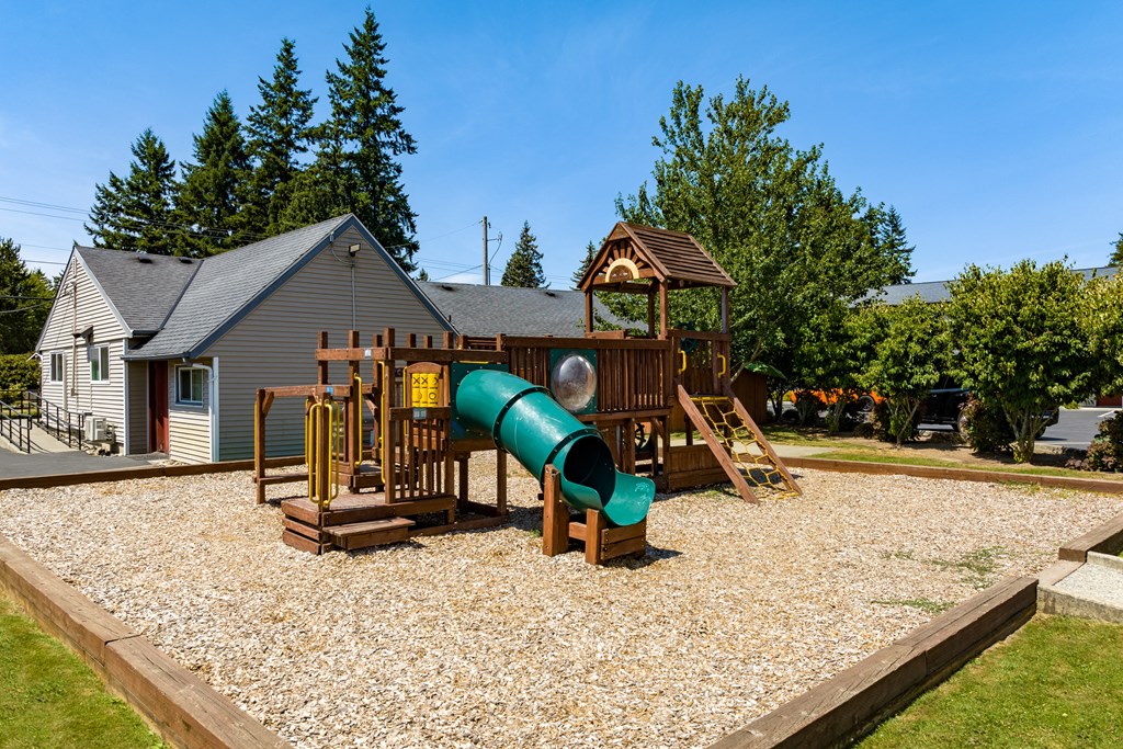 the playground at Quilceda Gardens in Marysville WA