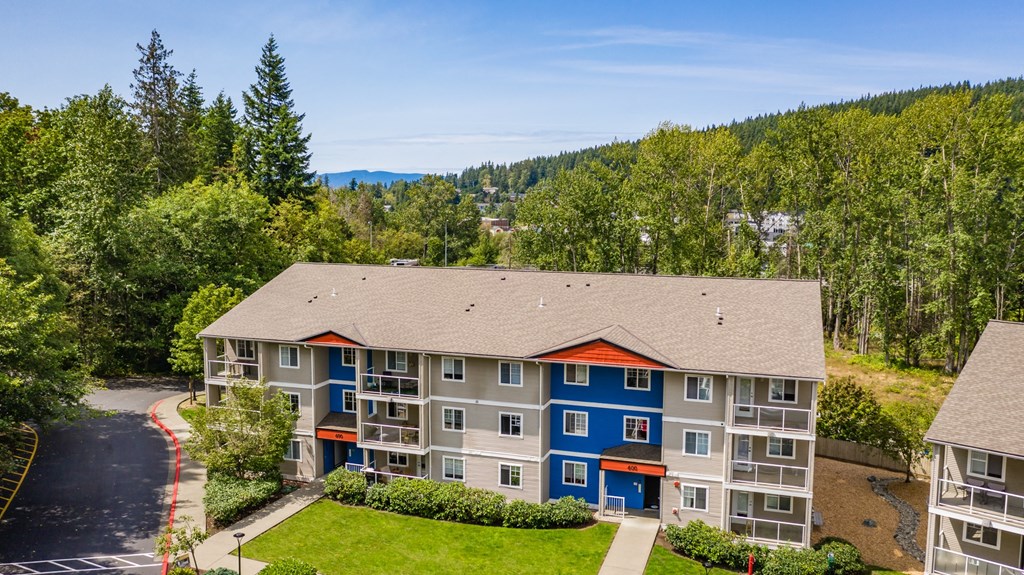 aerial view of Sky Vue Apartments at Sky Vue, Bellingham, WA 98229