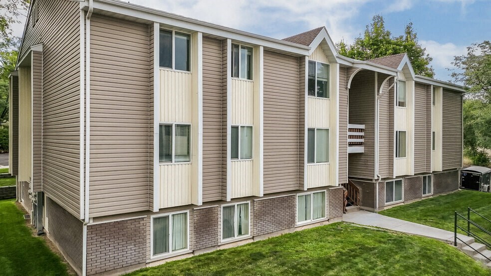 our apartments are located in the heart of the community at Summit, Pocatello, ID