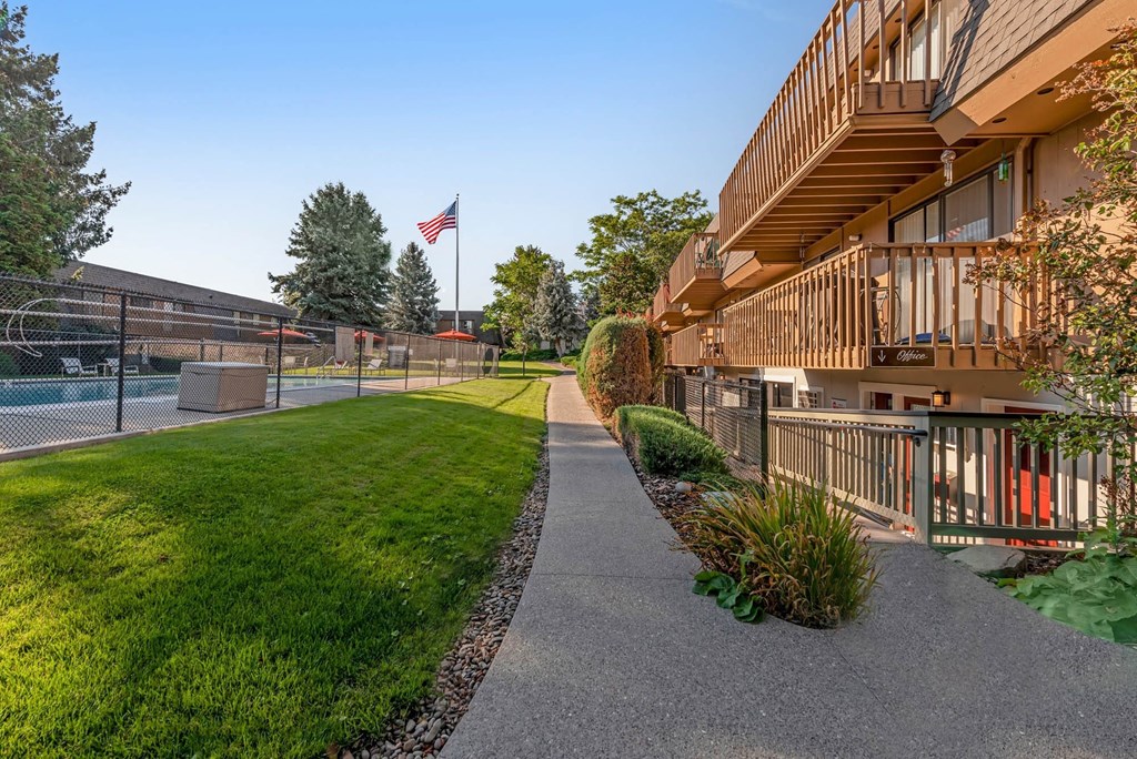 Castlerock Apartments, 1450 Castlerock Ave, Wenatchee, WA RentCafe