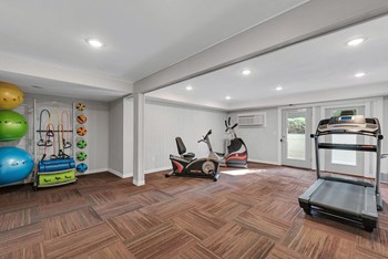 1450 Castlerock Ave Studio-2 Beds Apartment for Rent - Photo Gallery 5