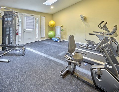 Fitness Center at Arterra Apartments, Kent, WA, 98030