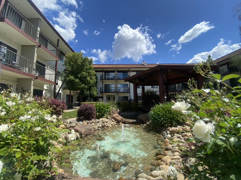 Roseville Commons Senior Living