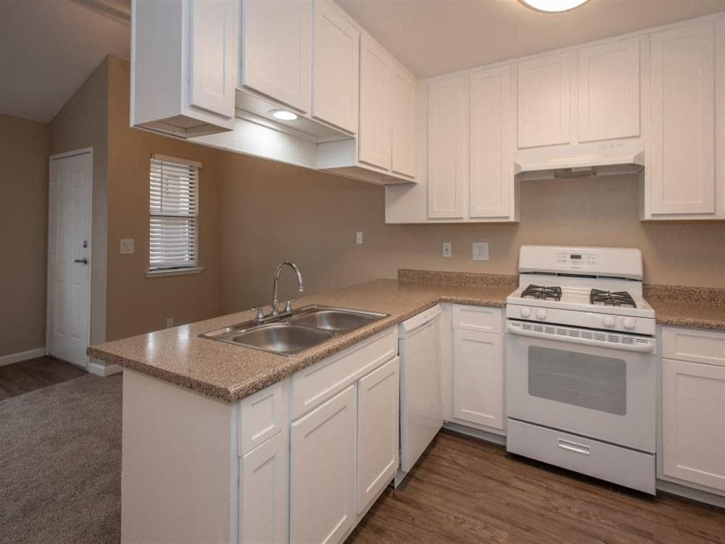 River's Edge Apartments