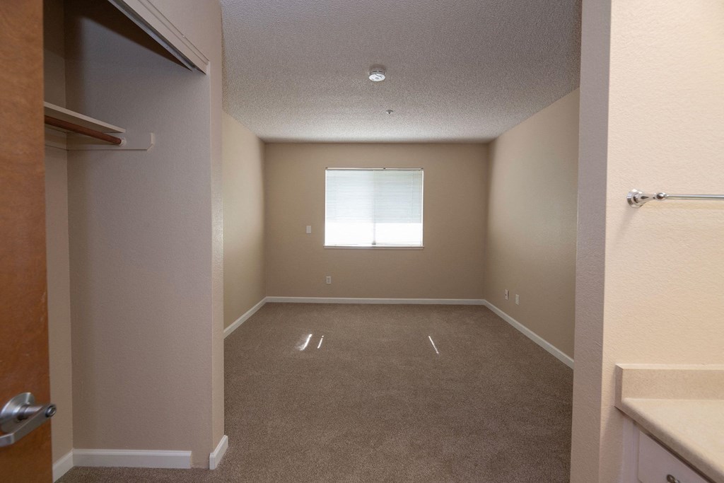 Roseville Commons Senior Living