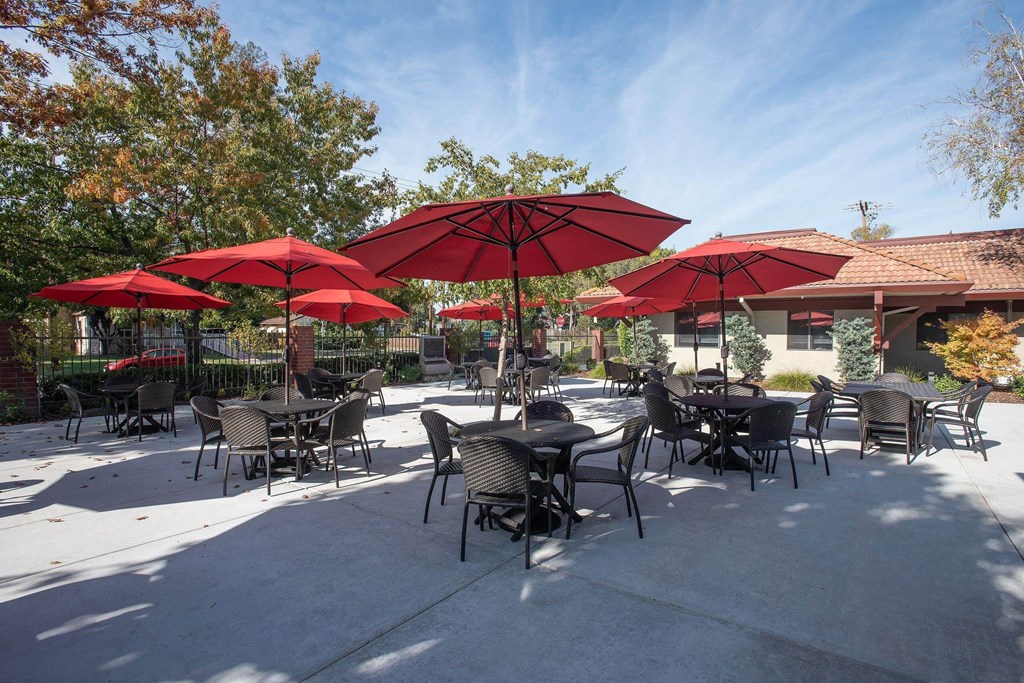 Roseville Commons Senior Living