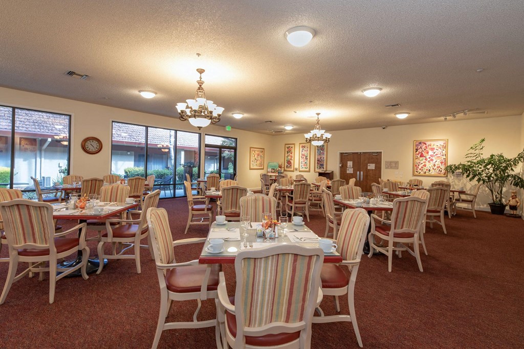 Roseville Commons Senior Living