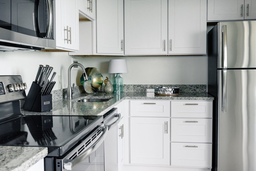 kitchen kitchen at Hampton Plaza Apartments, Towson, 21286