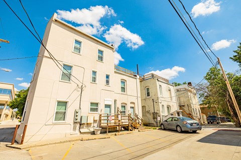 627 S 11Th St Studio-3 Beds Apartment for Rent