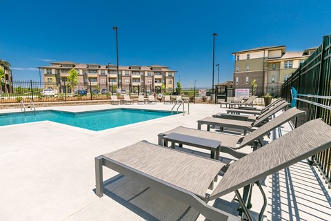 7300 Tallgrass Pkwy Studio-2 Beds Apartment for Rent