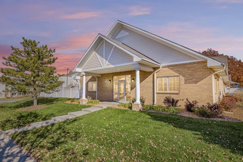 760 W C Street 1-3 Beds Apartment for Rent