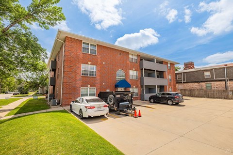 1331 G St 1-2 Beds Apartment for Rent