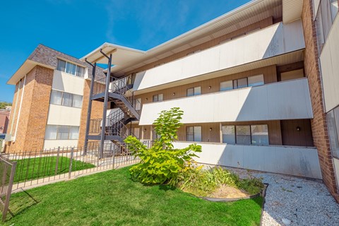 Parliament Gardens | 1020 H Exterior