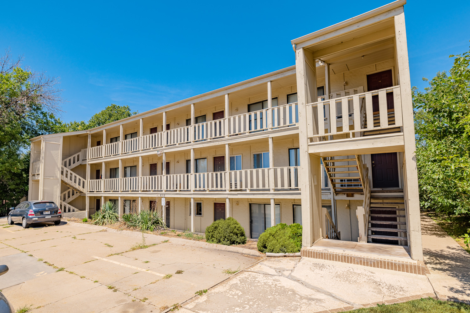 2312 R St Studio Apartment for Rent - Photo gallery 2