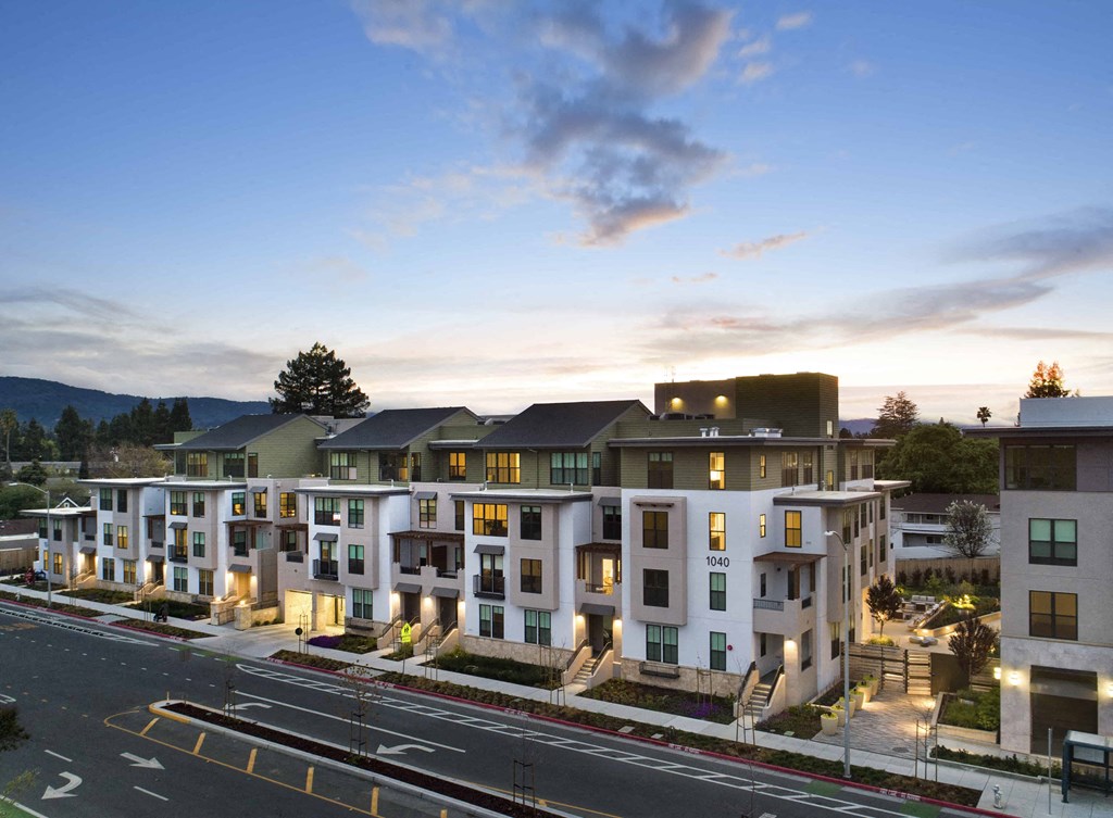 Neighborhood exterior view