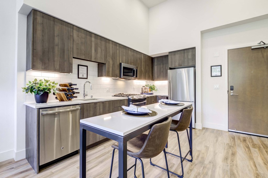 Beautiful Fully Equipped Kitchen and Dining Table