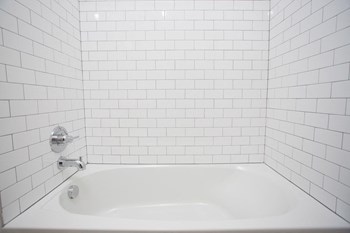 bathroom tub - Photo Gallery 19