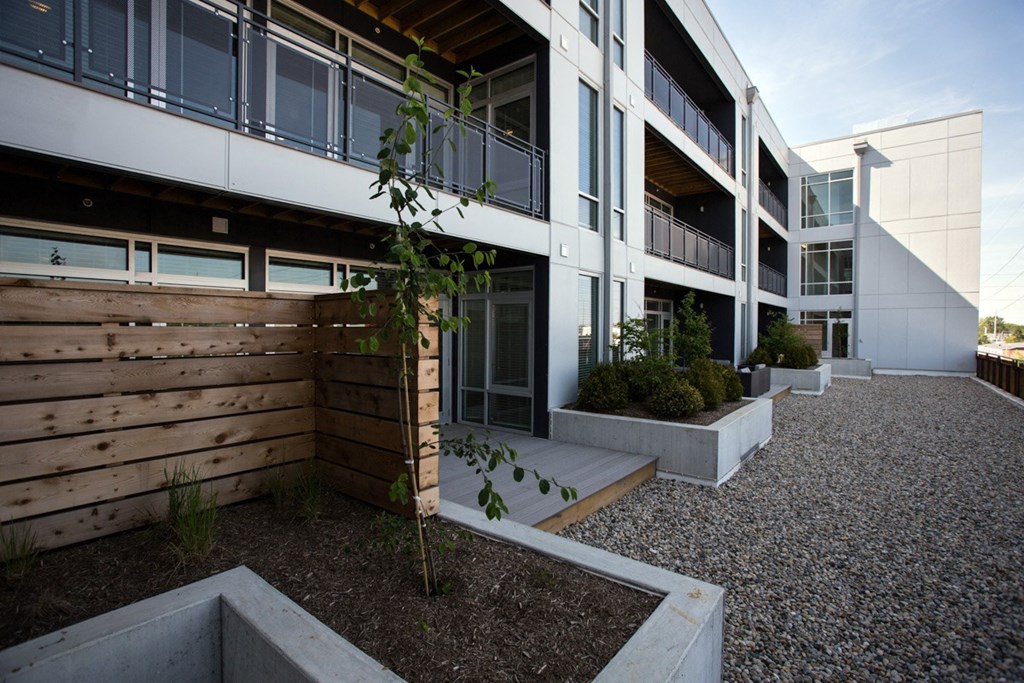 exterior of apartment building at 747 Apartments, Indianapolis, 46202