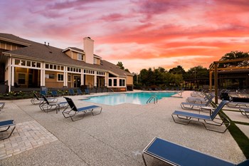 swimming pool with lounge chairs - Photo Gallery 4