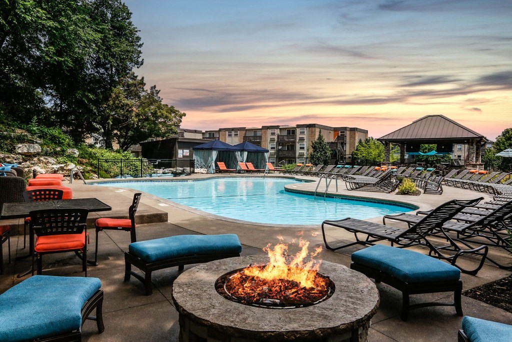 Sky at The Falls, Mission, KS, 66202