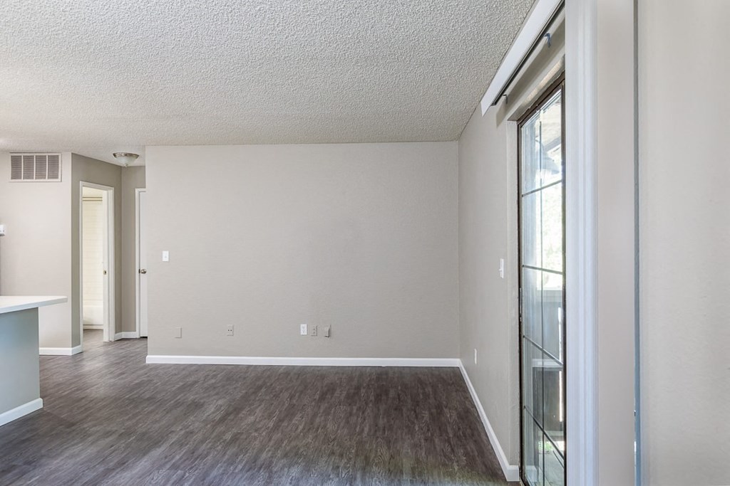 Vacant Living Area at Springhill Apartments, Overland Park, Kansas