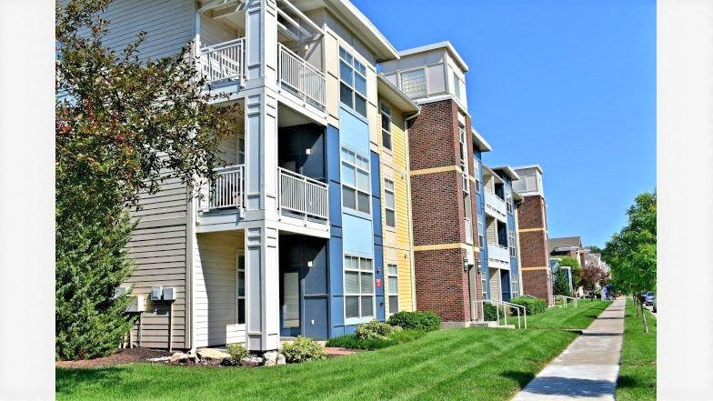 exterior of apartment building1 at CityView, North Kansas City, MO, 64116