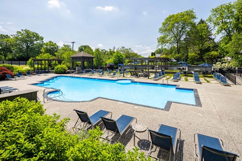 Sparkling Swimming Pool at Butternut Ridge Apartments, North Olmsted, OH, 44070