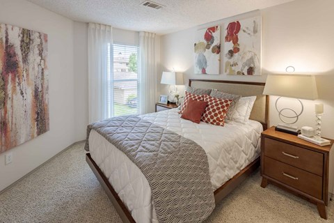 Spacious Bedrooms at Butternut Ridge Apartments, North Olmsted, 44070