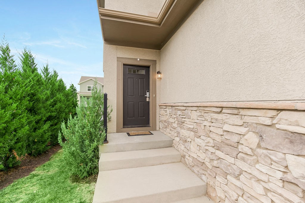 Backyard at Prairie Pines Townhomes, Shawnee, KS, 66226