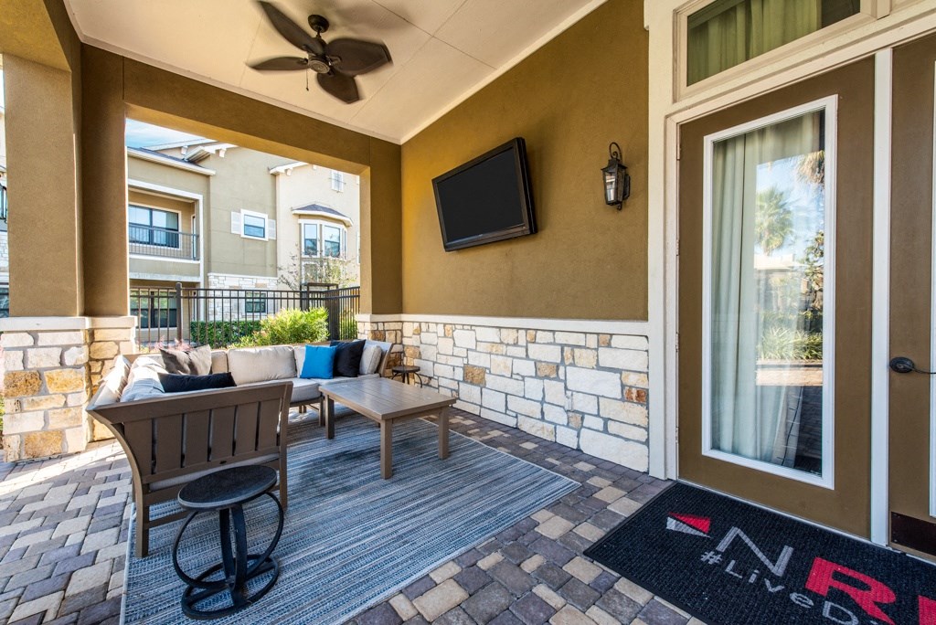 Outdoor Lounge at Avenues at Tuscan Lakes, League City