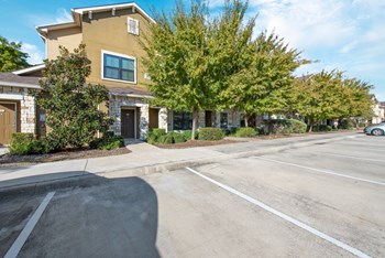 1805 S. Egret Bay Blvd. 1-3 Beds Apartment for Rent - Photo Gallery 9
