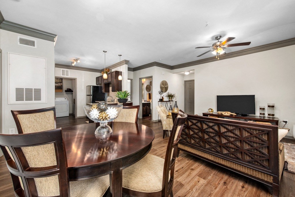 Dining And Living Area at Avenues at Tuscan Lakes, League City