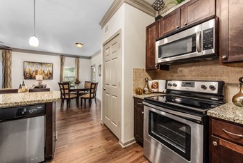 1805 S. Egret Bay Blvd. 1-3 Beds Apartment for Rent - Photo Gallery 26