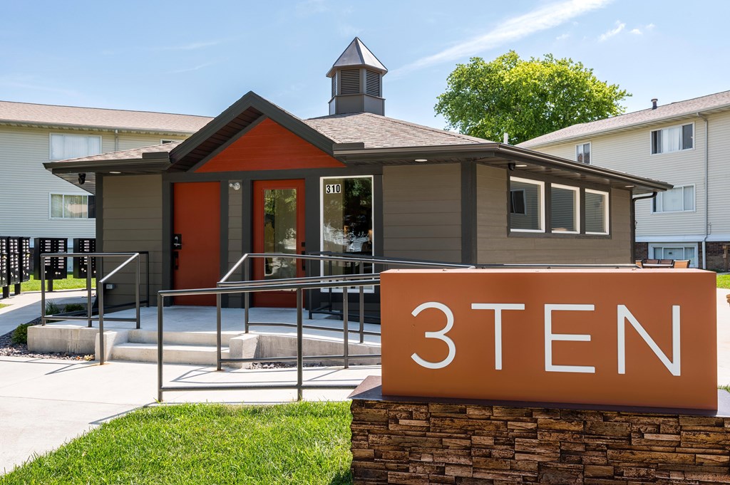 Property Signage at 3TEN, Illinois