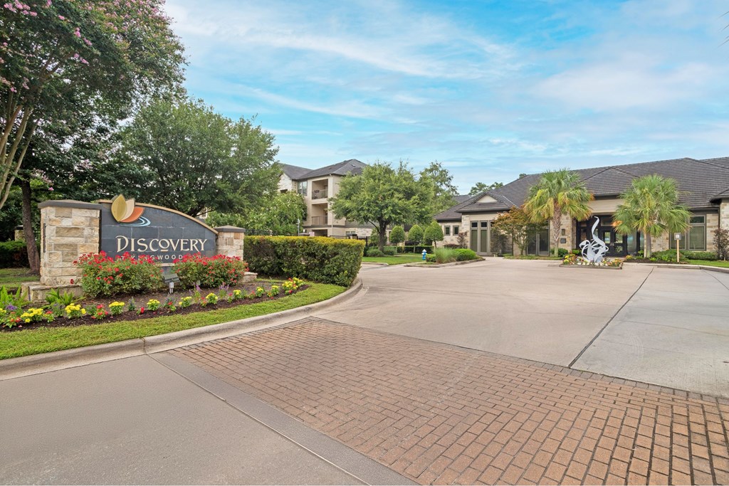 Property sign at Discovery at Kingwood, Kingwood