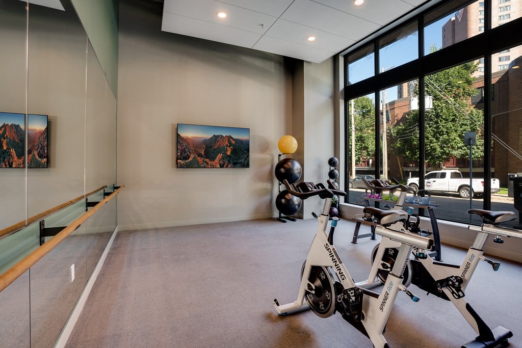 Fitness Center and Free Weights at Marquee, Minneapolis, MN, 55403