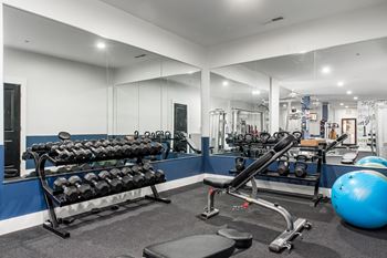 Free Weights at The Greyson, Hilliard