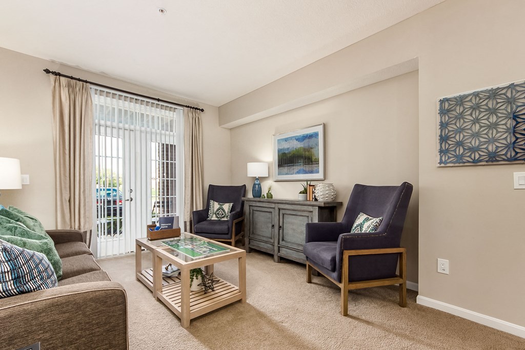 living room with view of patio at The Greyson, Ohio, 43026