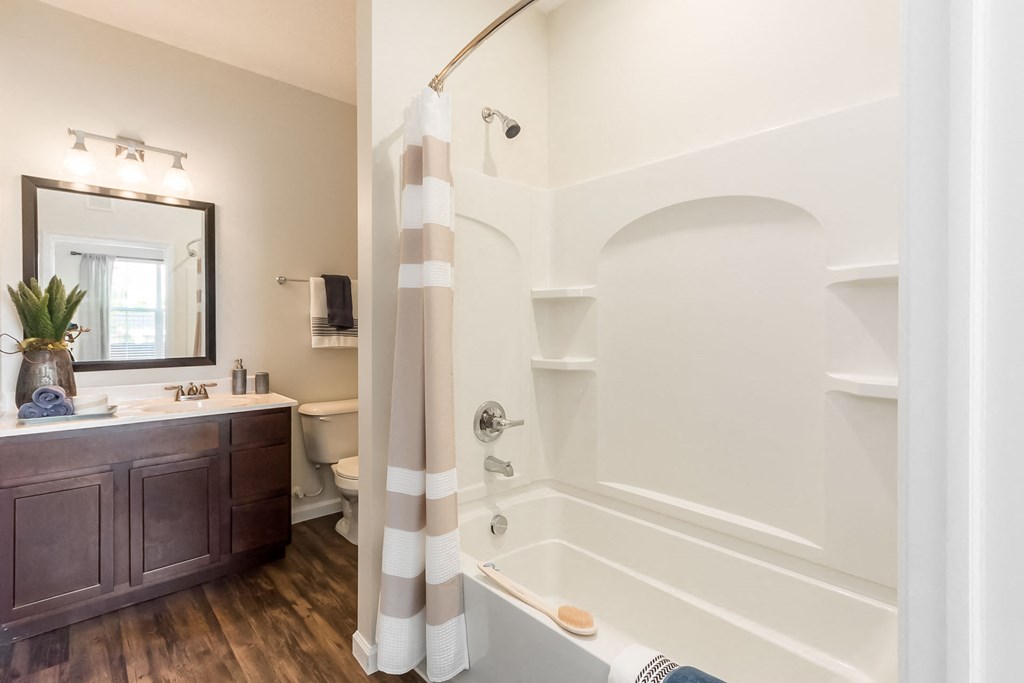 tub and vanity in bathroom at Overland Park, Ohio, 43147