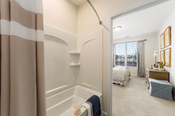 tub in bathroom - Photo Gallery 60
