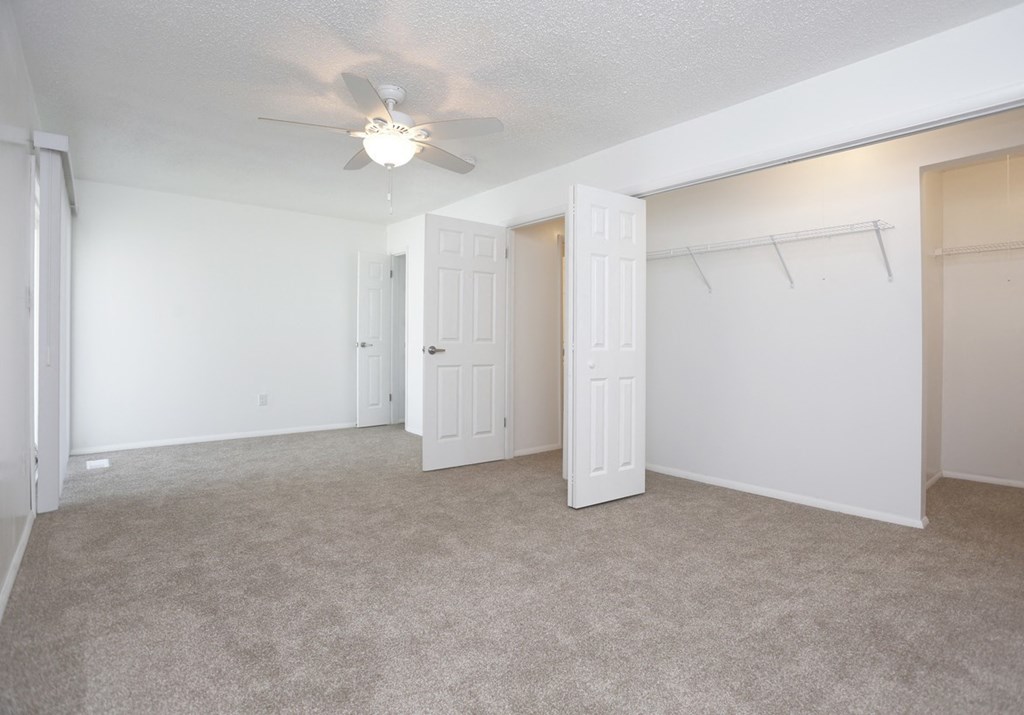 Spring Creek 3BR Remodel - Third Bedroom at Spring Creek Townhomes, Illinois